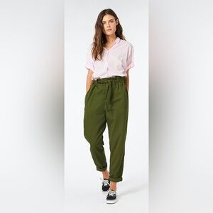 Xirena | Tyese Tapered Pants Olive Green Belted Pants Cotton Twill Size Small